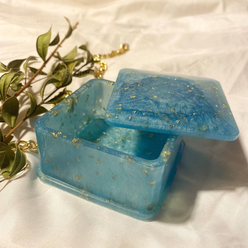 Square Jewelry Box - Picture 2 of 2